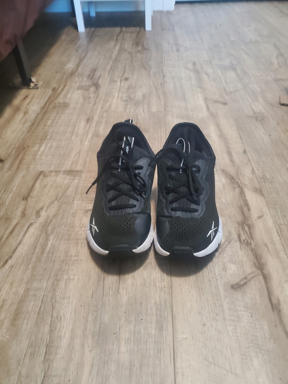 Reebook Black Athletic Sneakers Lightweights  Shoes Size 9
